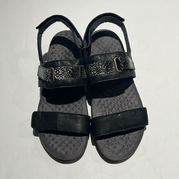 Soft Walk Black Leather Adjustable Sandals Size 5M. B61 - Picture 1 of 6